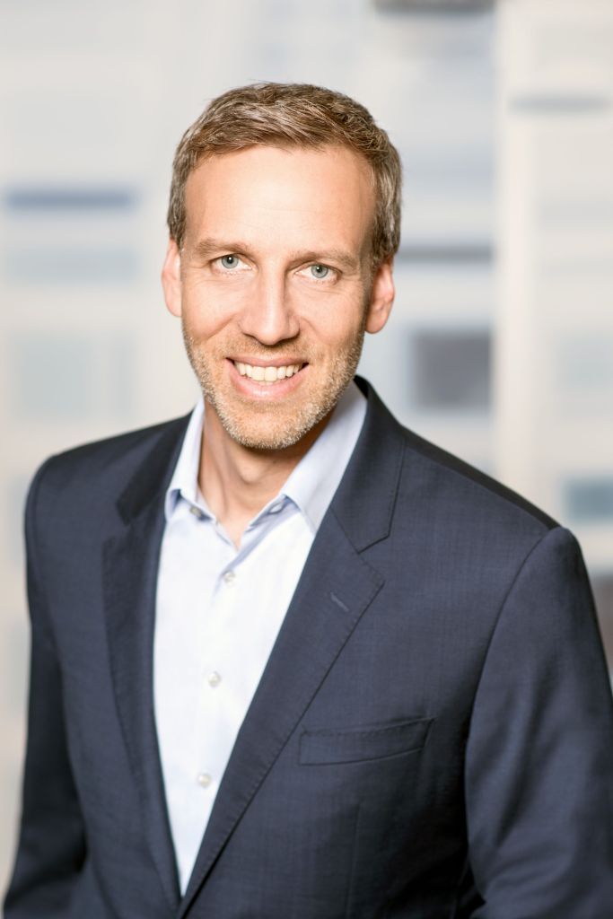Prof. Dr. Clemens van Dinther
